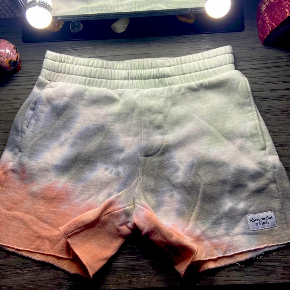 tie-dye high rise cutoff easy-fit fleece shorts-size of toddler 9